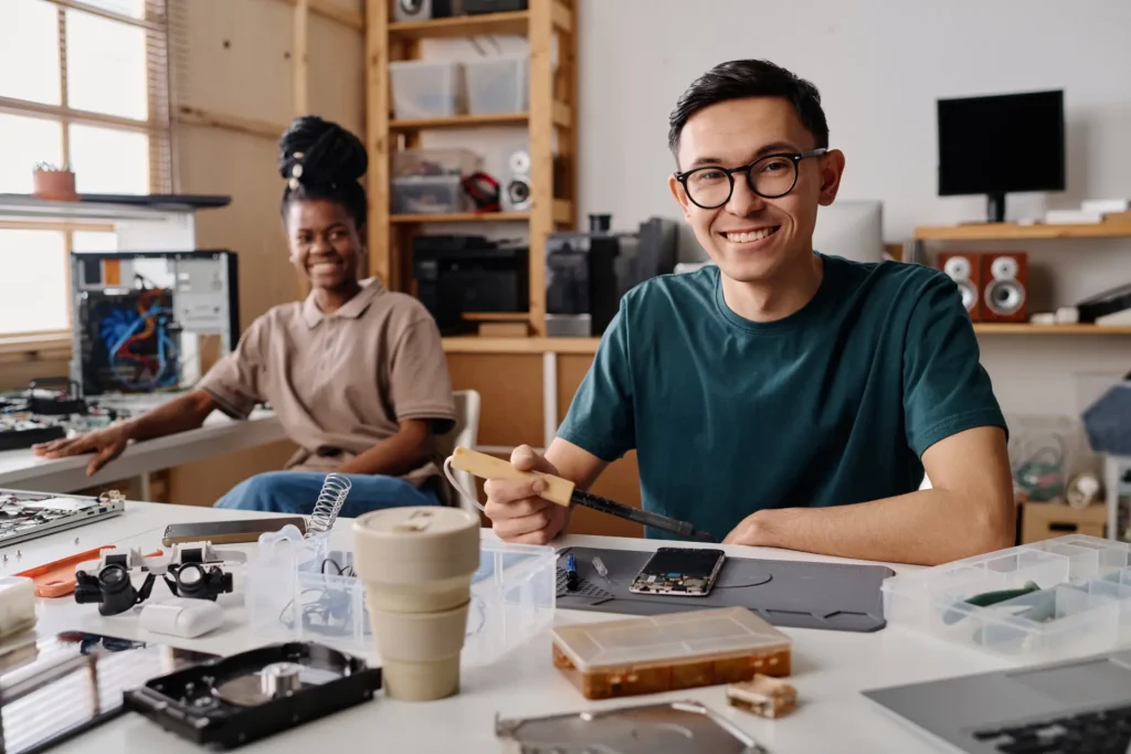 Maker movement - hardware development projects