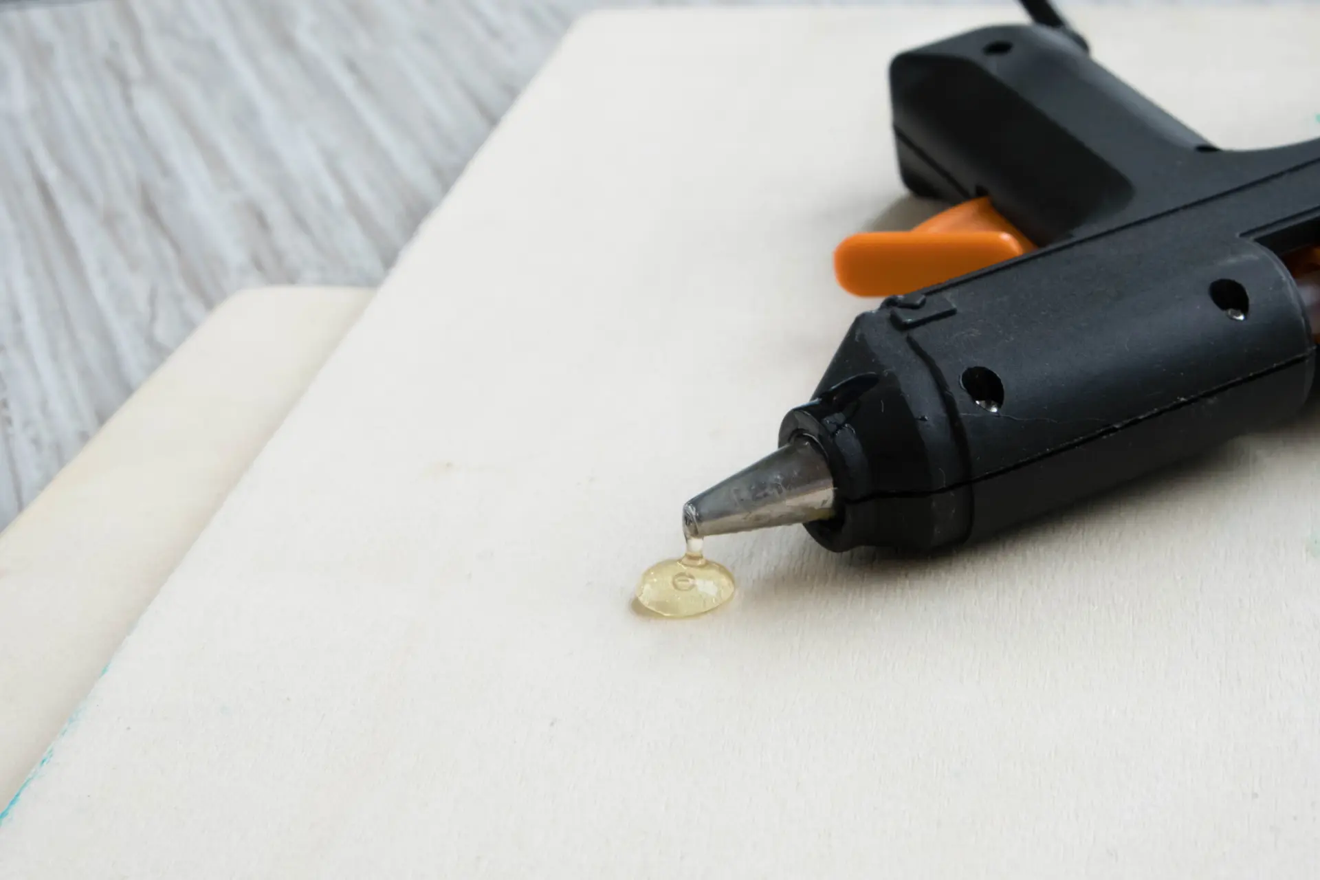Surprising Military Invention Ideas that we use every day 1 Super glue