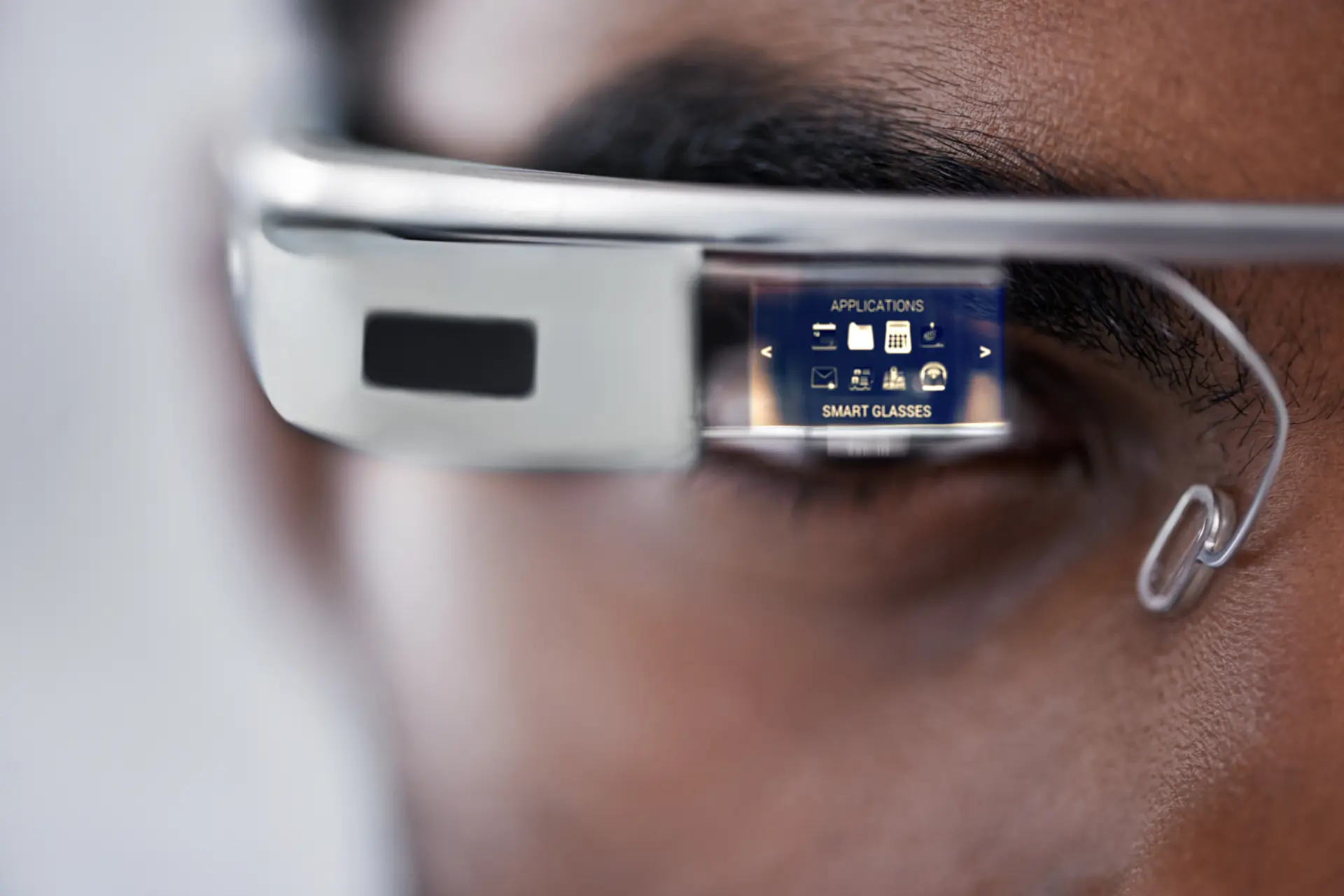 Top Tips for Developing Wearable Tech Products 2 AR Glasses