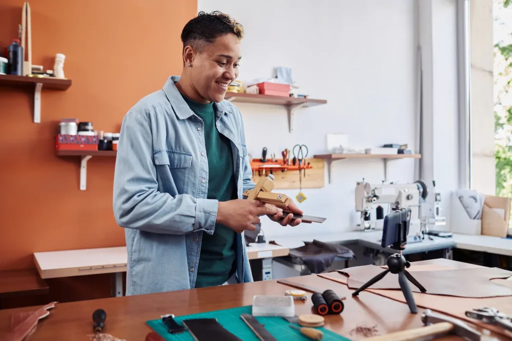 How to Make Your Small Business Stand Out in a Competitive Market 14 Small business strategy